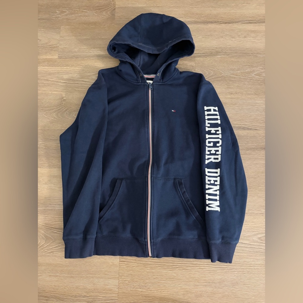 Tommy Hilfiger Vintage Zip Up Size XL MEN BUT FITS AS LARGE MEN